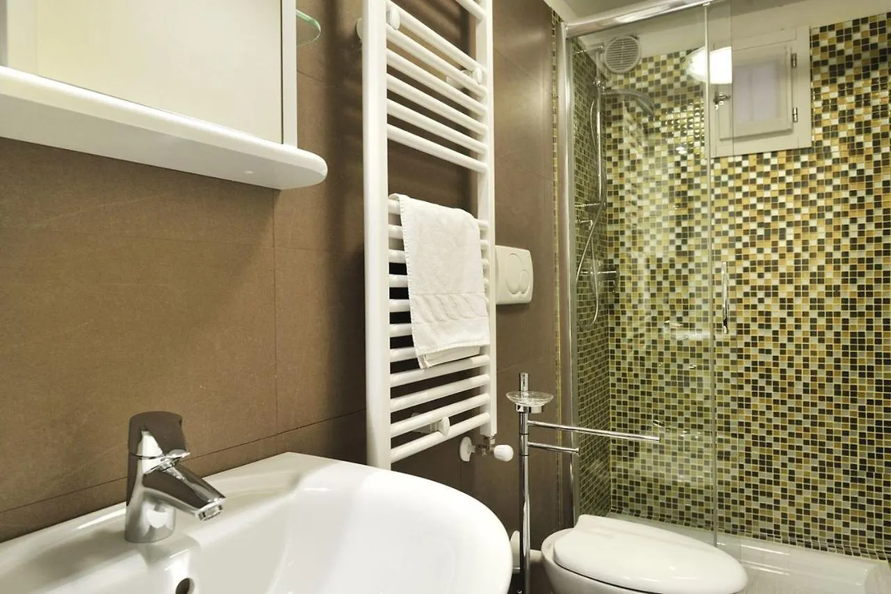 Cannaregio Canal View - Marco Polo By Wonderful Italy Velence Apartman